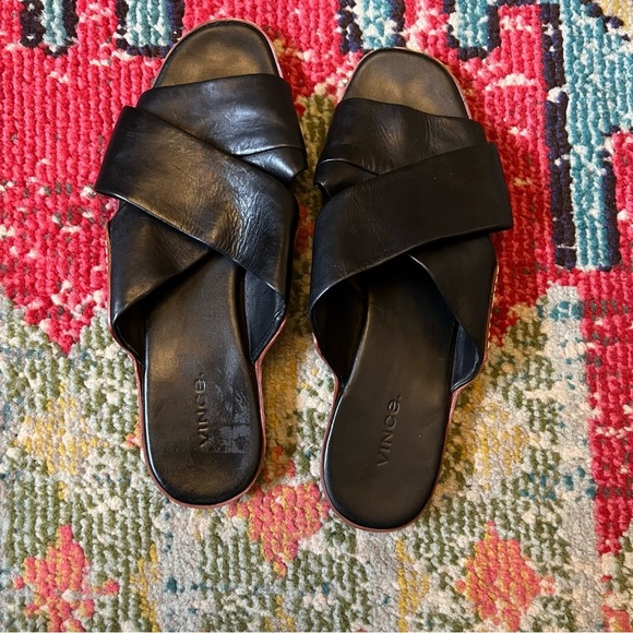 Vince Tamara Flat Leather Slide Sandals in black size 9M - Picture 2 of 6